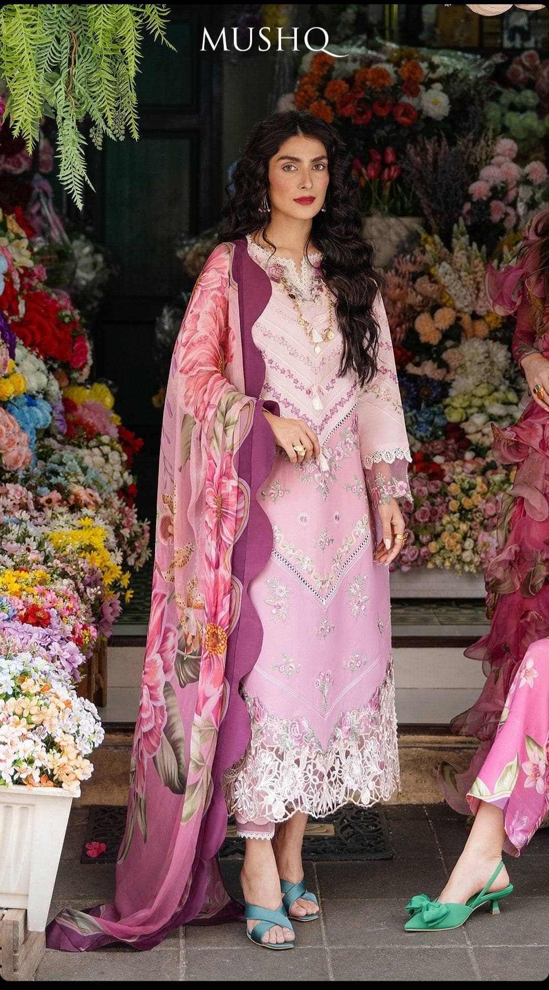 img_mushq_lawana_lawn_23_awwal_boutique