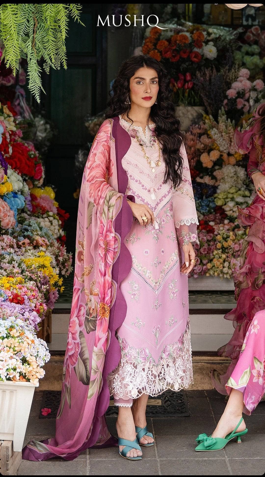 img_mushq_lawana_lawn_23_awwal_boutique