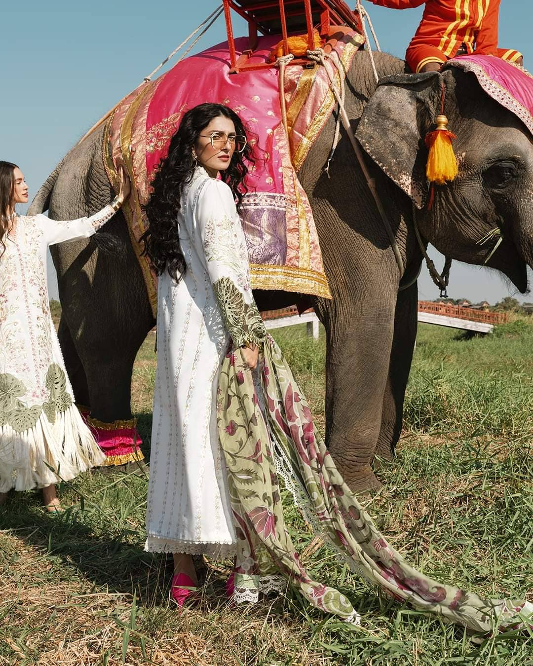 img_mushq_lawana_lawn_23_awwal_boutique