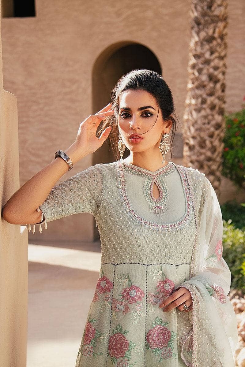 img_mushq_kahani_22_awwal_boutique