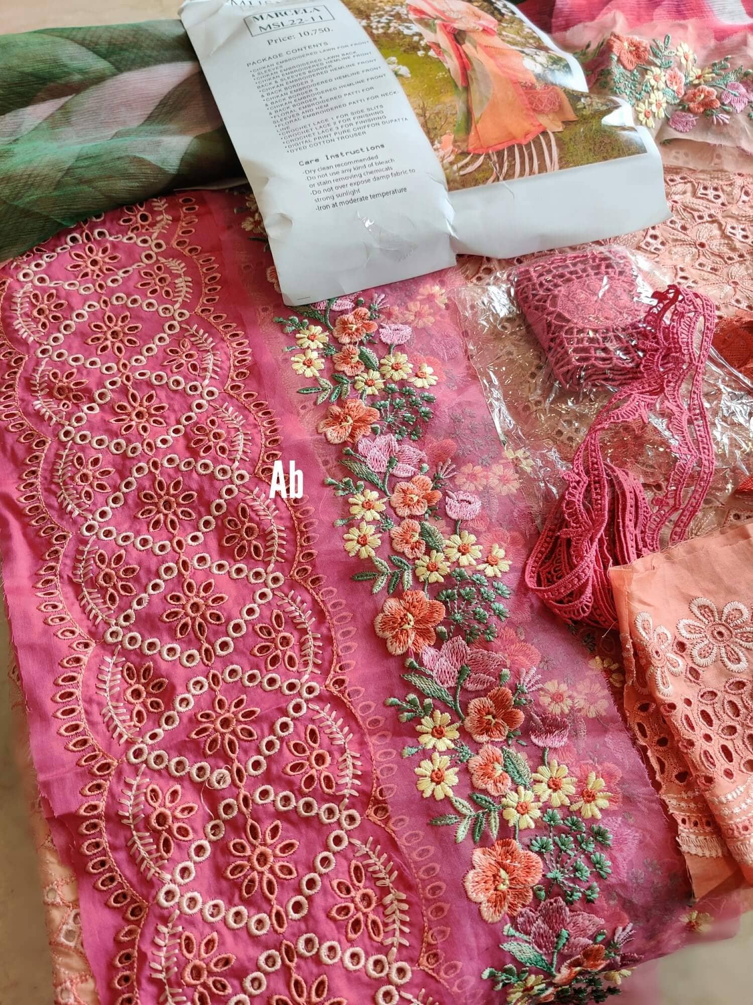 img_open_pic_mushq_lawn_22_awwal_boutique