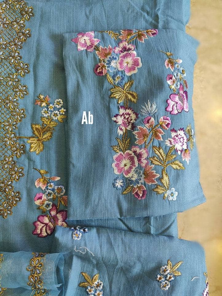 img_mushq_broadway_awwal_boutique
