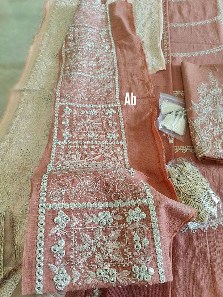 img_mushq_broadway_awwal_boutique