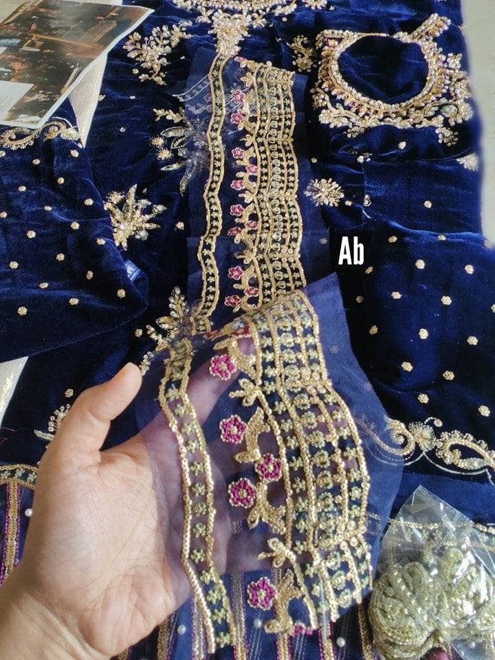img_mushq_velvet_awwal_boutique