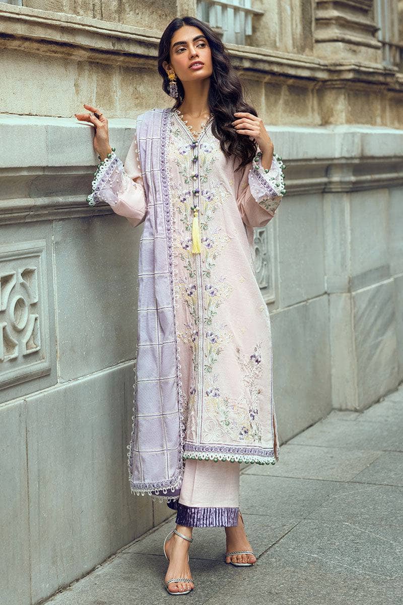 img_mushq_broadway_khaddar_awwal_boutique
