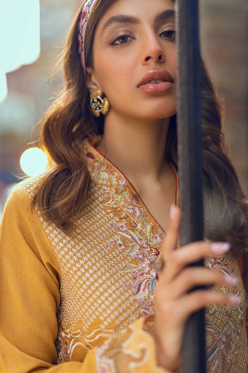 img_mushq_broadway_khaddar_awwal_boutique