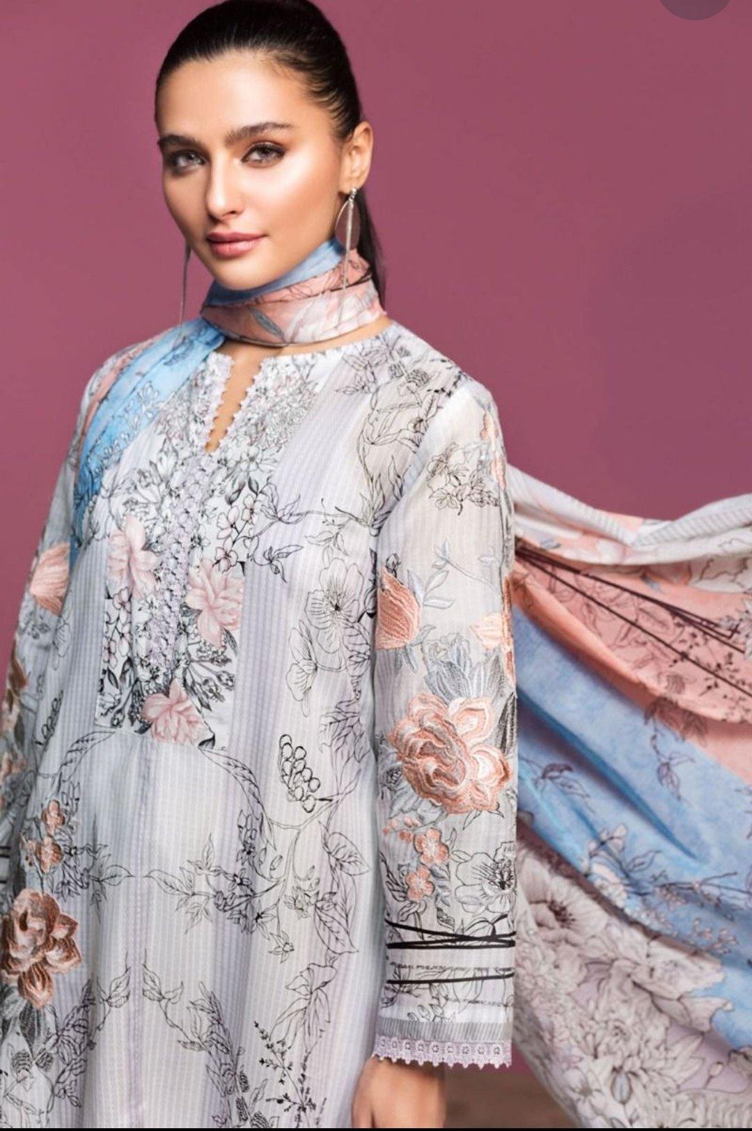 img_nishat_lawn_collection_2020_awwal_boutique