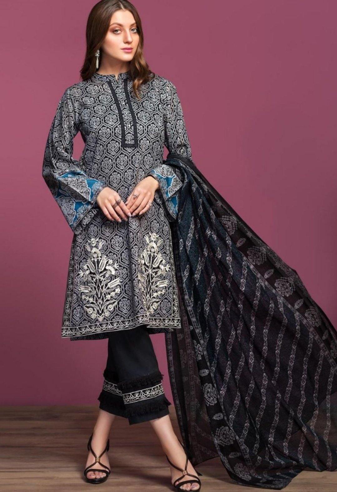 img_nishat_lawn_collection_2020_awwal_boutique