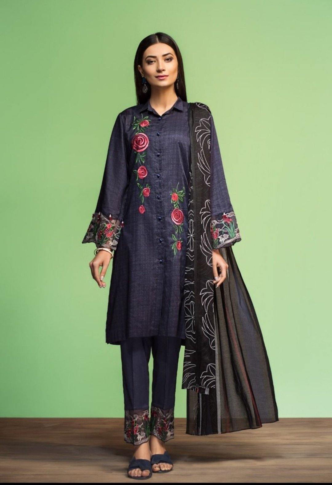 img_nishat_lawn_collection_2020_awwal_boutique