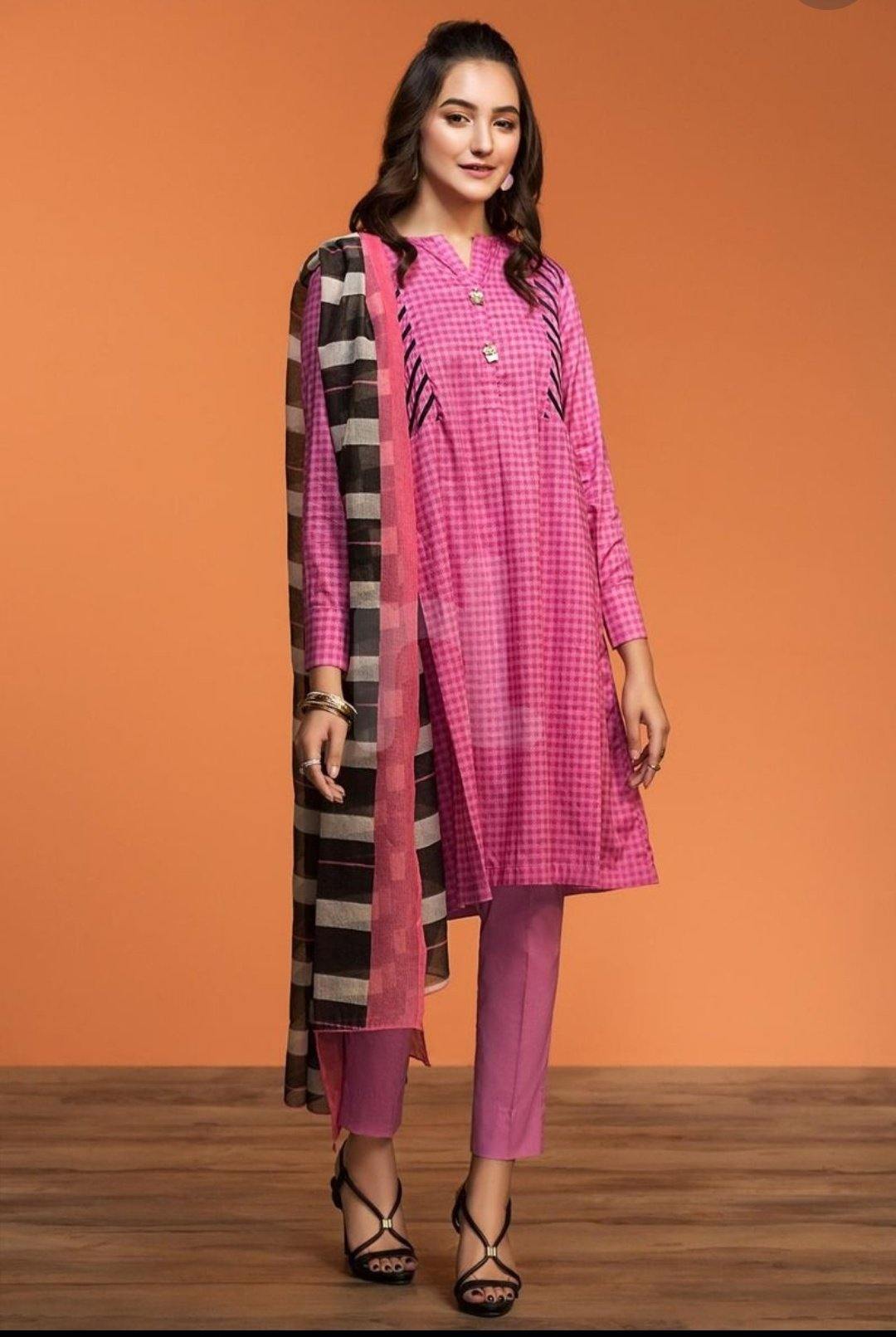 img_nishat_lawn_collection_2020_awwal_boutique