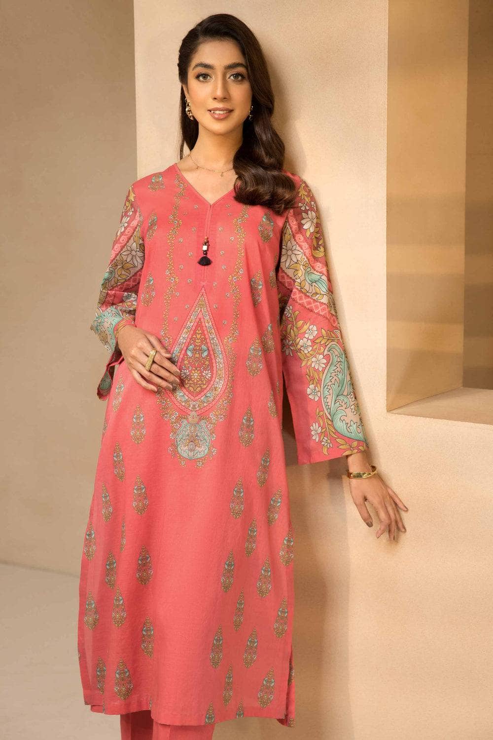 Img_nishat_lawn_nisha_awwal_boutique