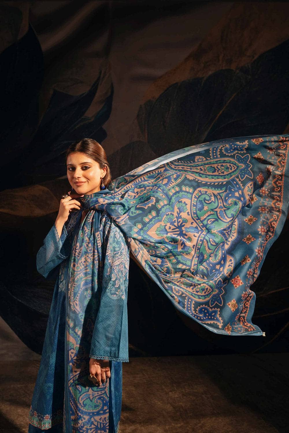 Img_nishat_lawn_ramdan_edit_awwal_boutique