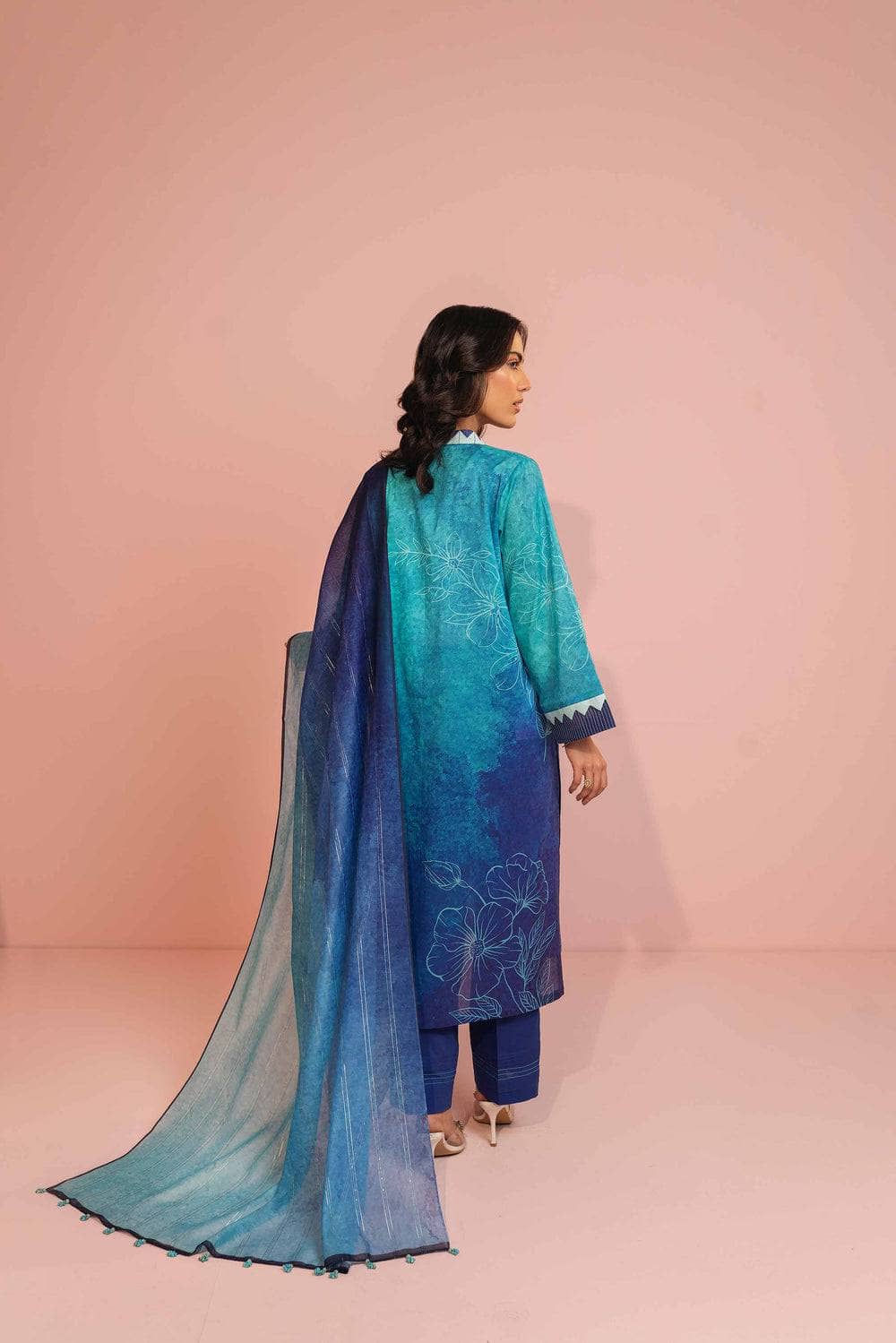 Img_nishat_lawn_23_ramdan_edit_awwal_boutique