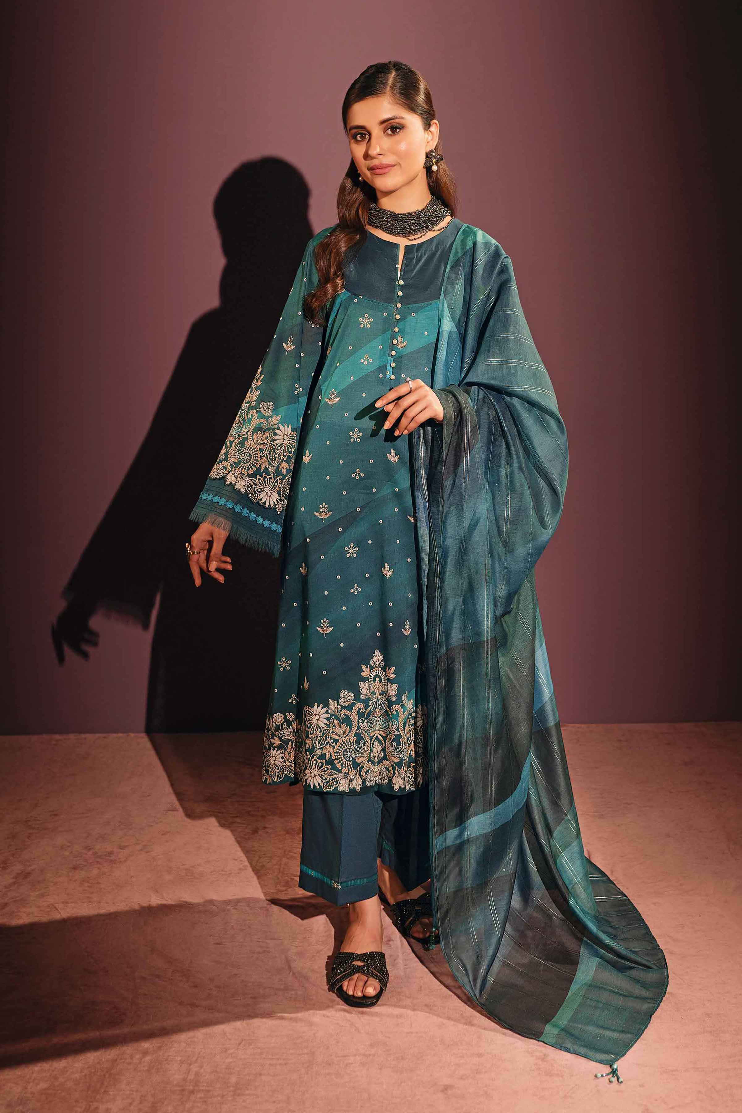 Img_nishat_lawn_23_ramdan_edit_awwal_boutique