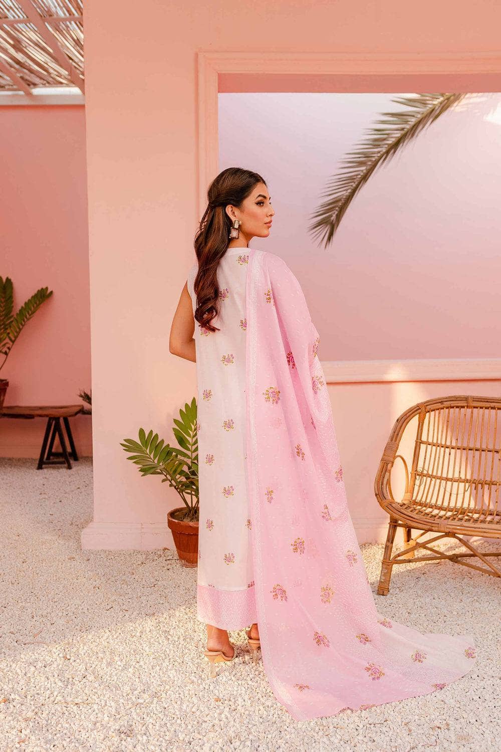 Img_nishat_lawn_ramdan_edit_awwal_boutique