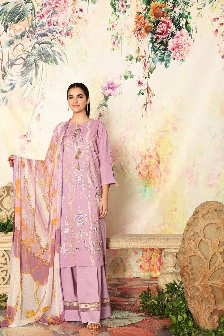 img_nishat_lawn_2021_awwal_boutique