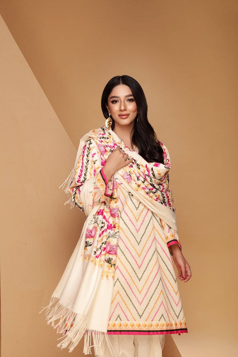 img_nishat_linen_winter_collection_awwal_boutique