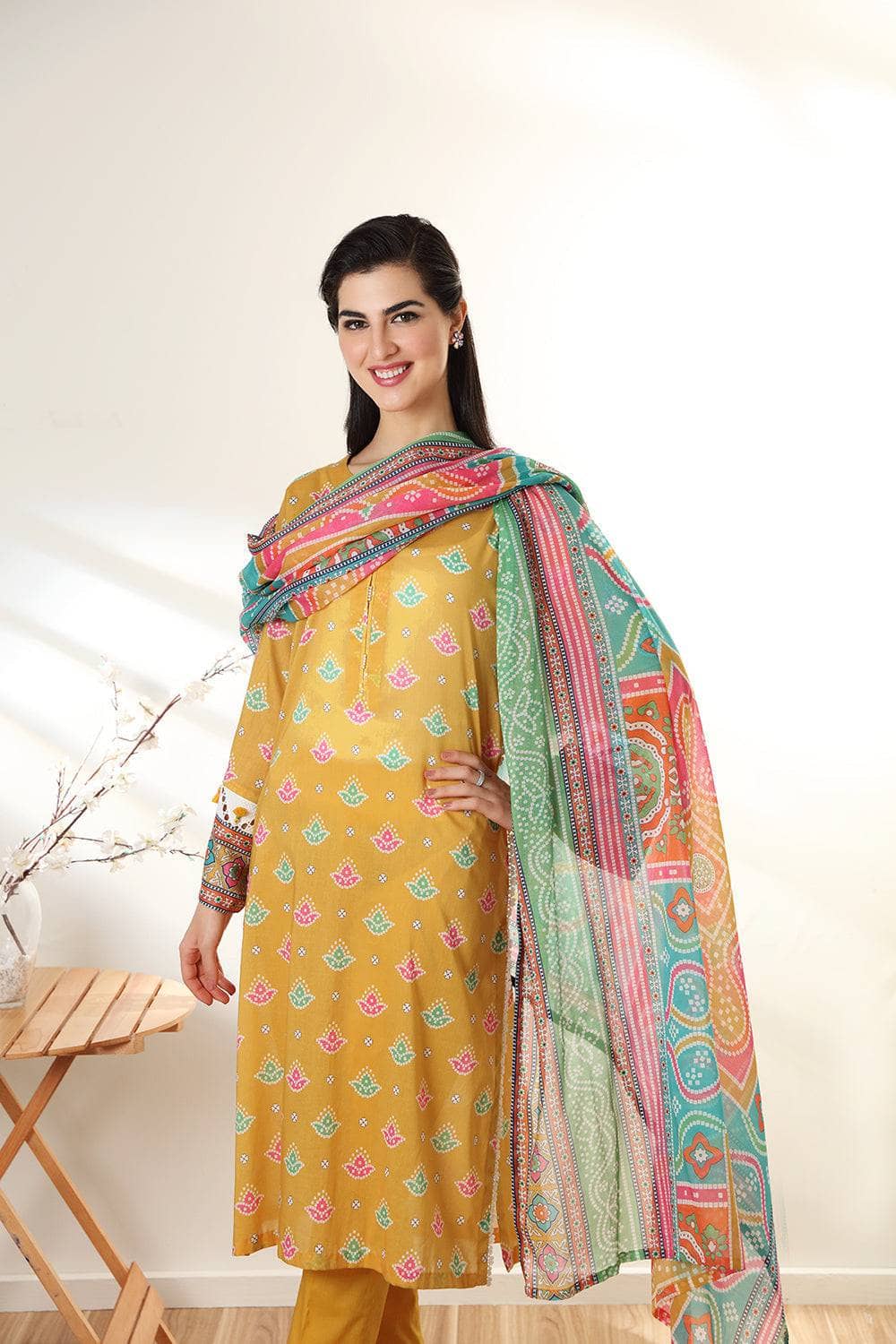 img_nishat_linen_lawn_2022_awwal_boutique