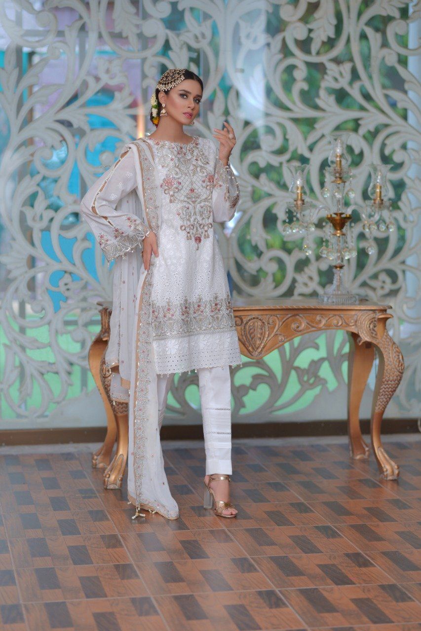 img_anamta_schiffly_lawn_collection_awwal_boutique
