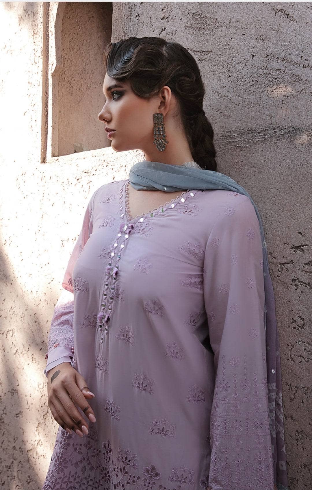 img_nureh_bazaar_lawn_awwal_boutique