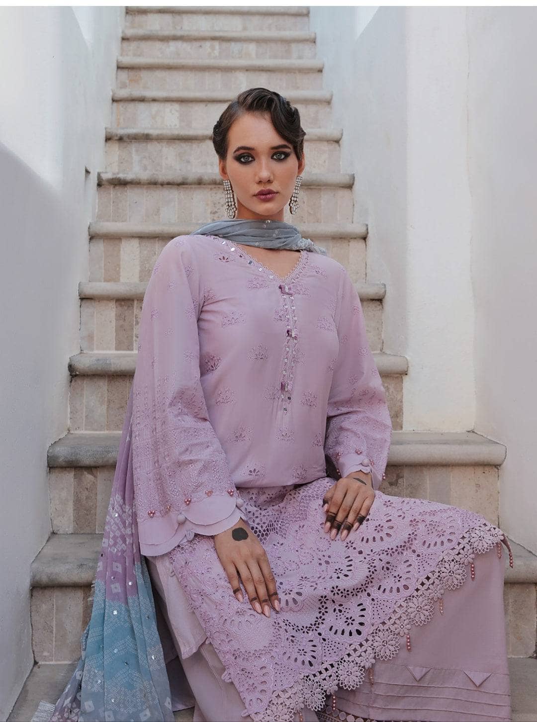 img_nureh_bazaar_lawn_awwal_boutique