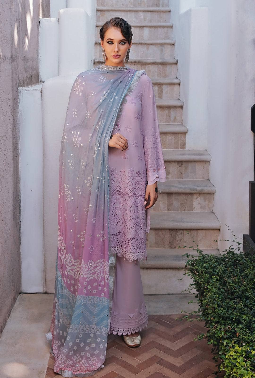 img_nureh_bazaar_lawn_awwal_boutique