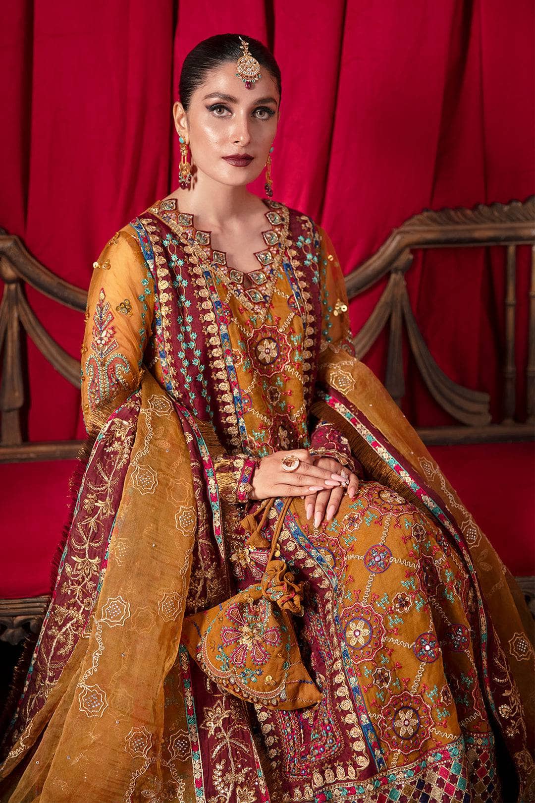 img_nureh_jhoomro_wedding_edition_awwal_boutique