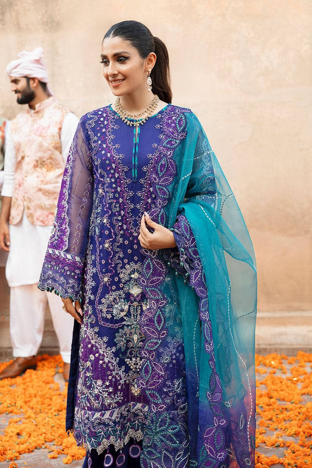 img_nureh_jhoomro_wedding_edition_awwal_boutique