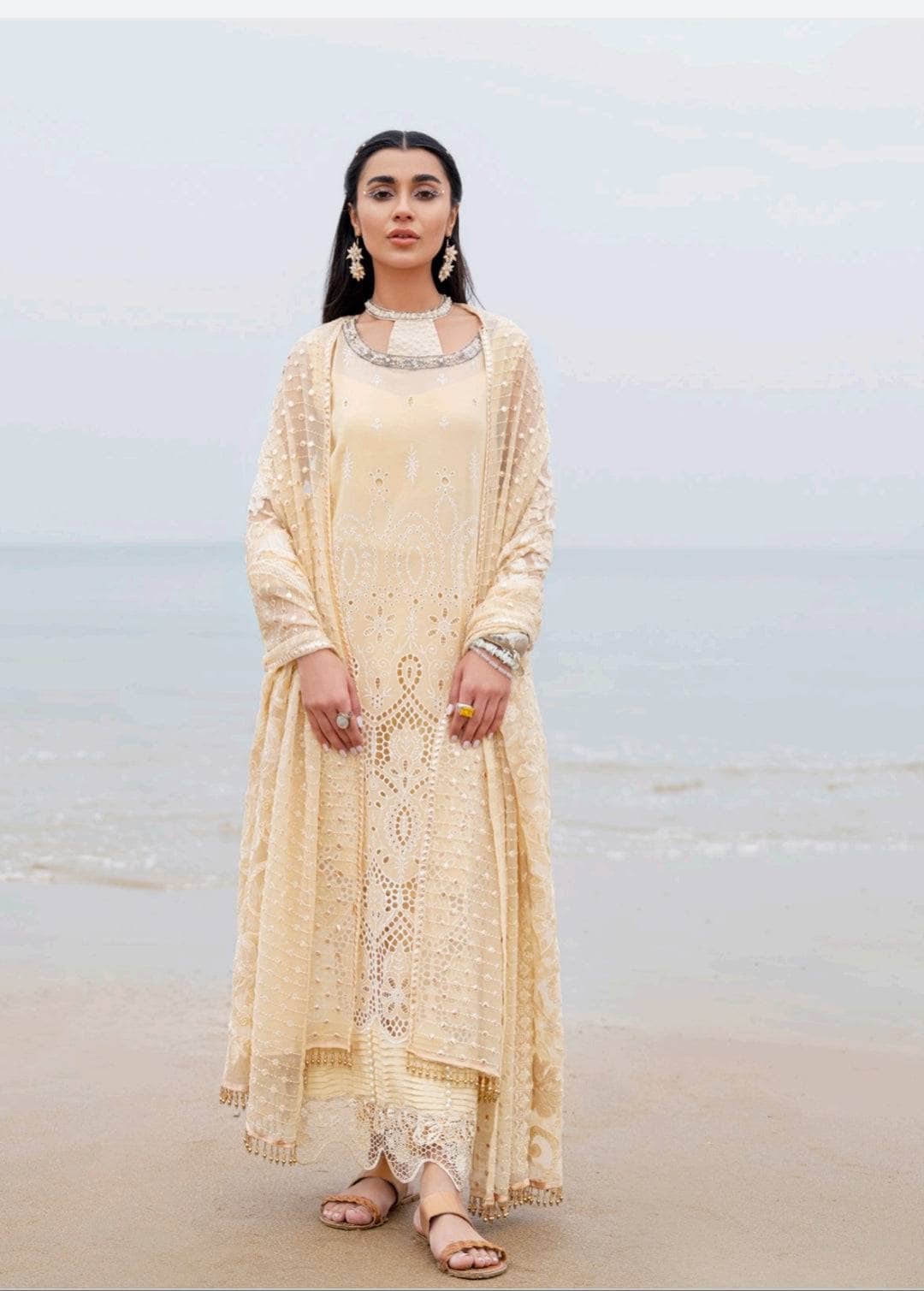 img_nureh_swiss_Voil_awwal_boutique