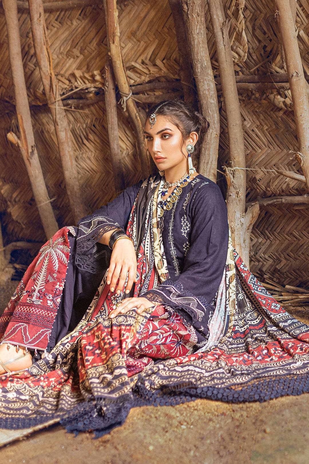 img_nureh_heerni_linen_awwal_boutique