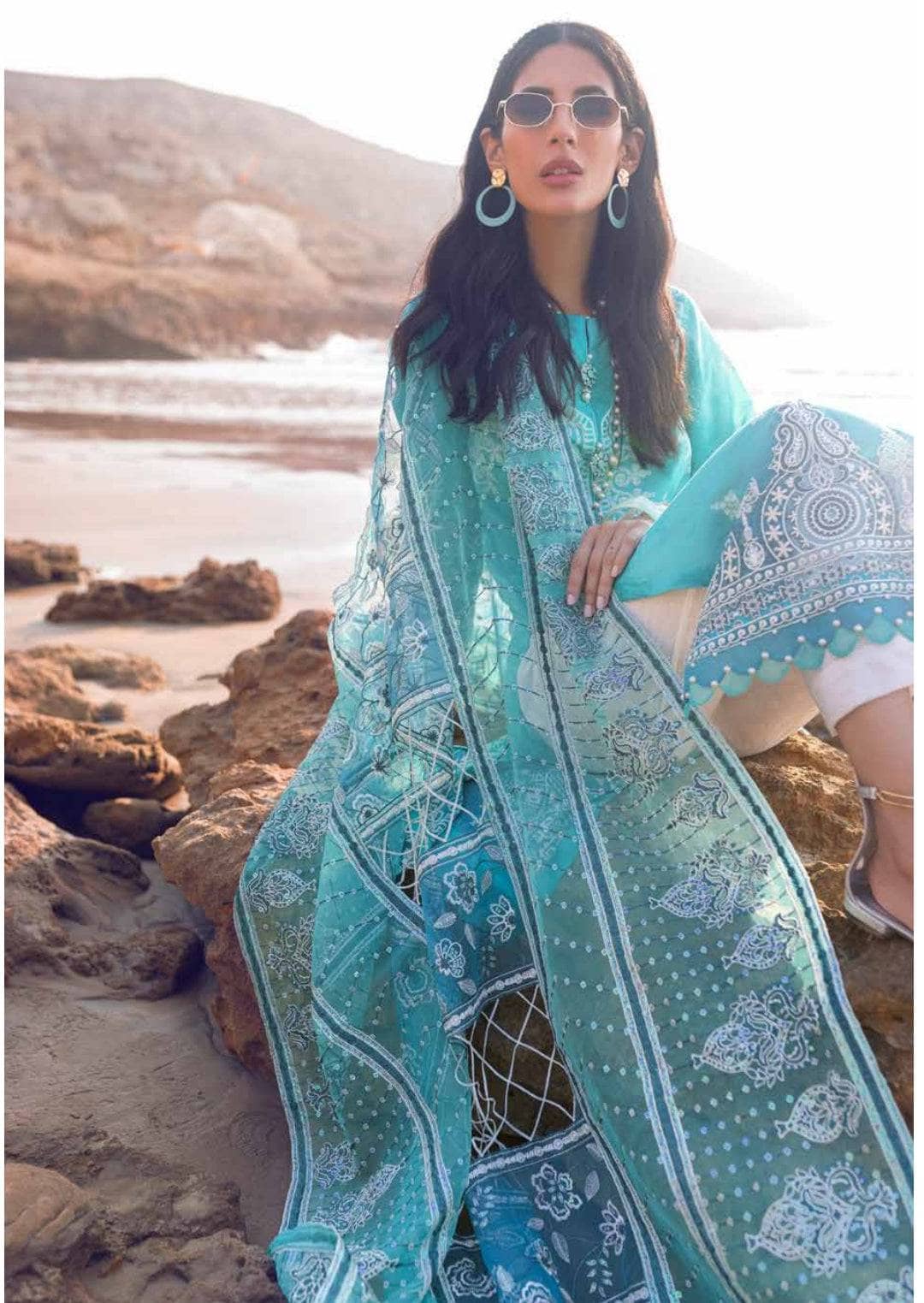 img_nureh_maya_lawn_22_awwal_boutique