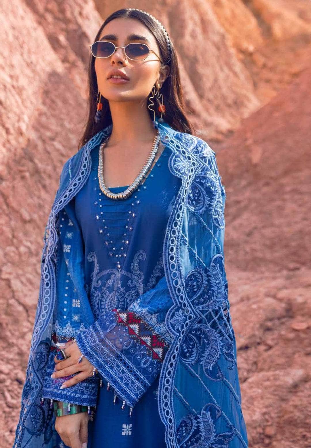 img_nureh_maya_lawn_22_awwal_boutique