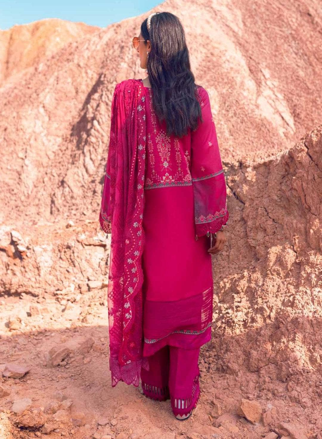 img_nureh_maya_lawn_22_awwal_boutique