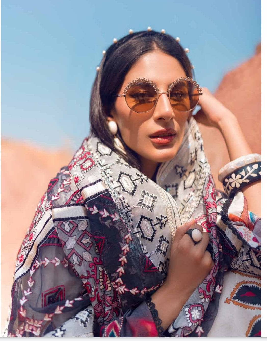 img_nureh_maya_lawn_22_awwal_boutique