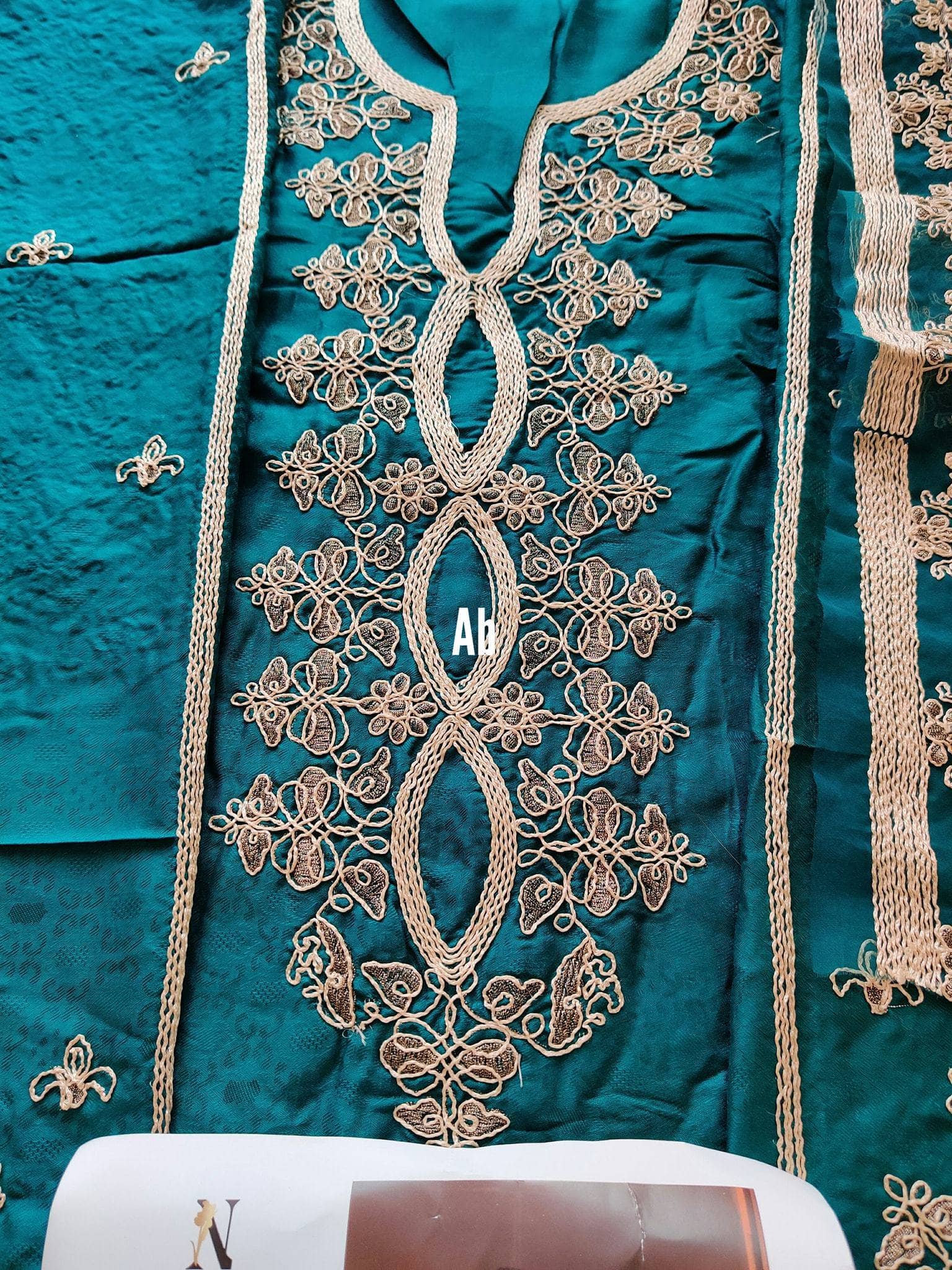 img_nureh_maya_linen_open_pics_awwal_boutique