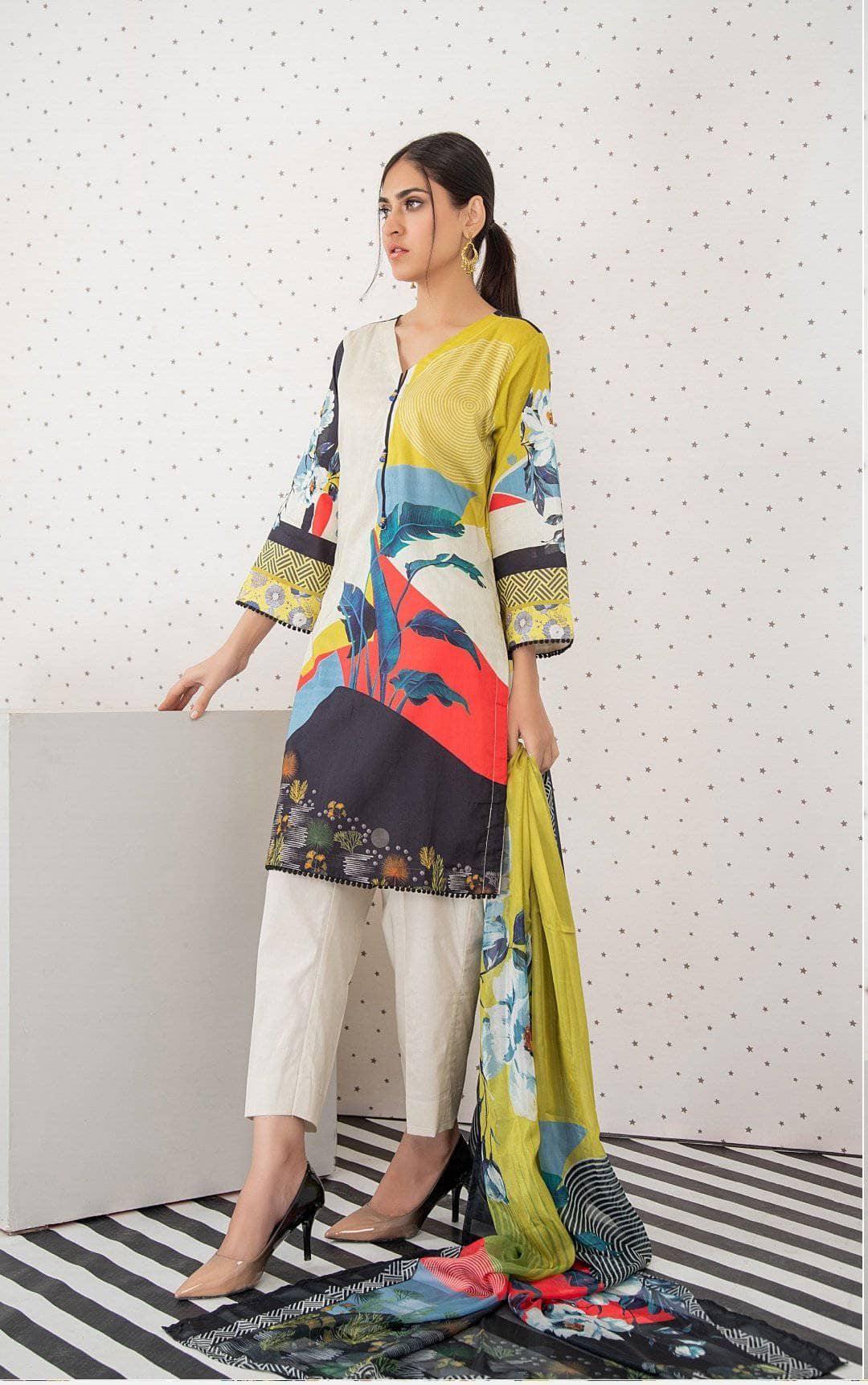 Orchid Lawn Pakistani Suit Orchid Printed Lawn with Silk Dupattaa
