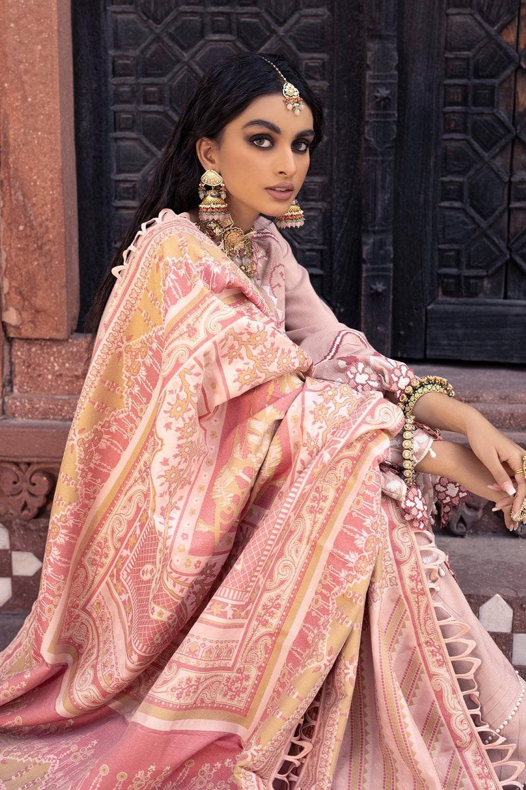 img_nureh_exclusive_shawl_collection_awwal_boutique