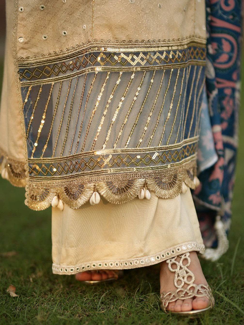 img_parishay_winter_collection_awwal_boutique