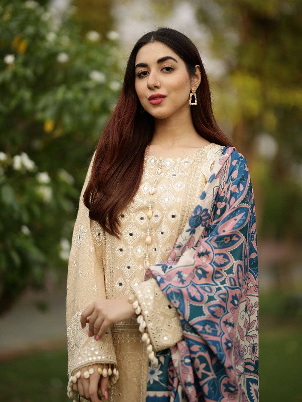 img_parishay_winter_collection_awwal_boutique