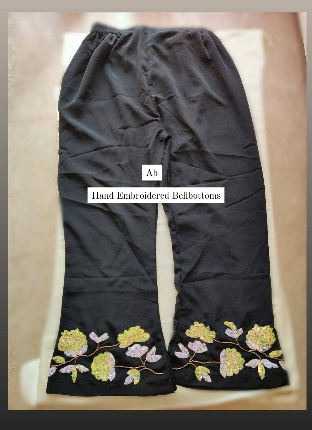 img_hand_embroidered_bellbottoms_awwal_boutique