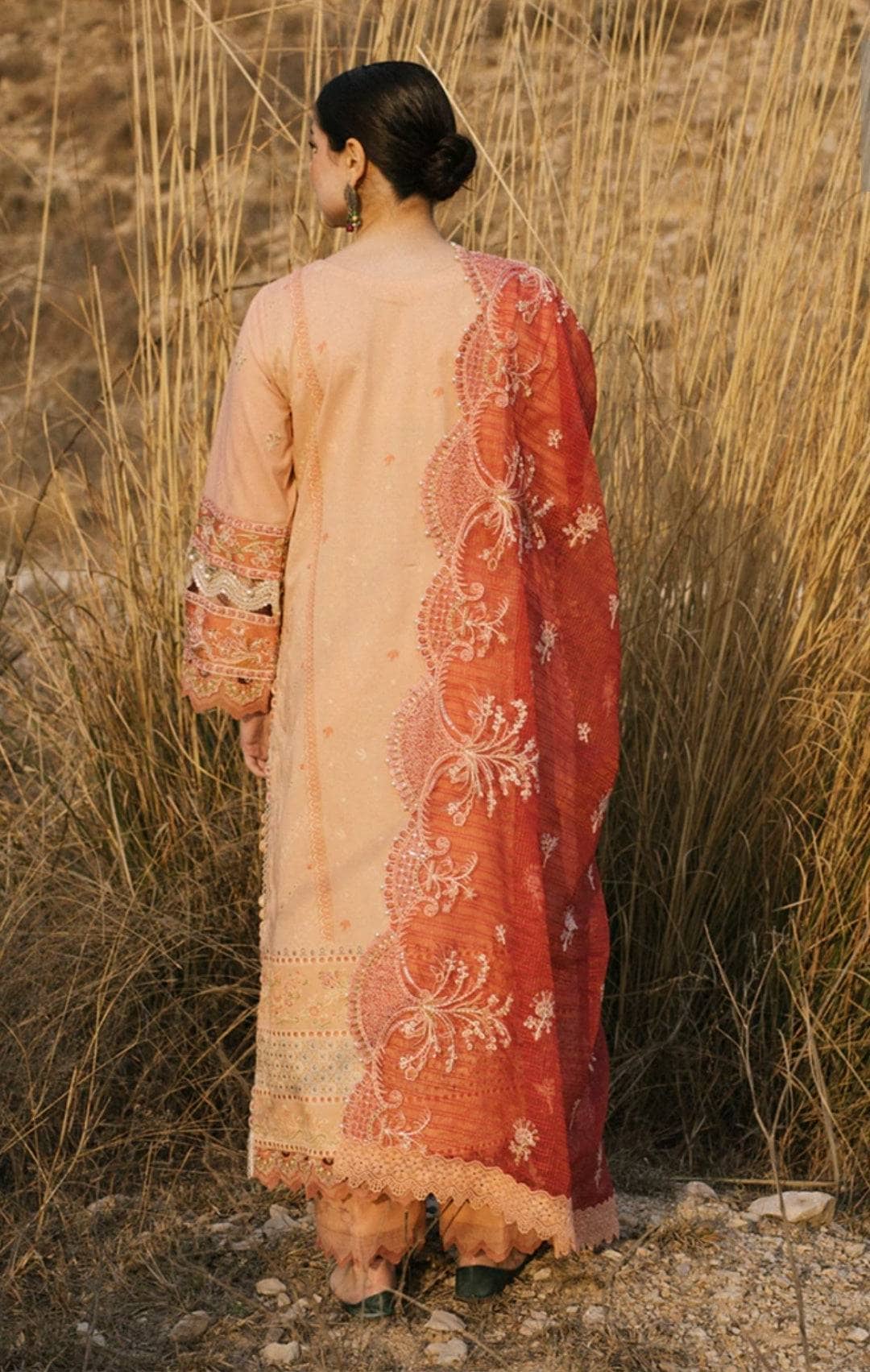 img_qalmakar_luxury_lawn_22_awwal_boutique