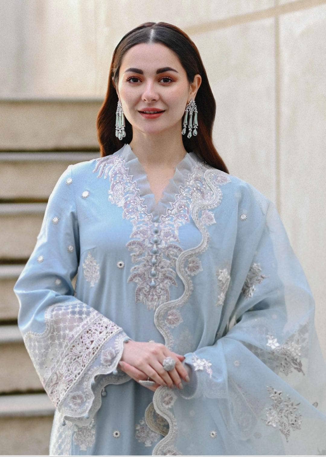 img_qalamkar_luxury_sahil_lawn_23_awwal_boutique