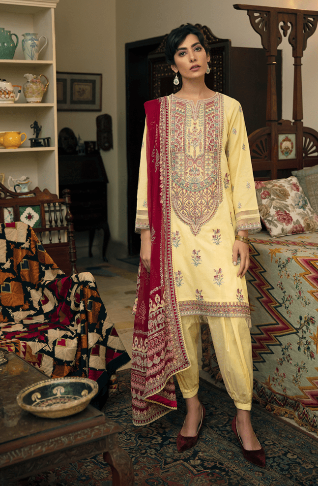 img_q_line_by_qalamkar_luxury_lawn_2021_awwal_boutique