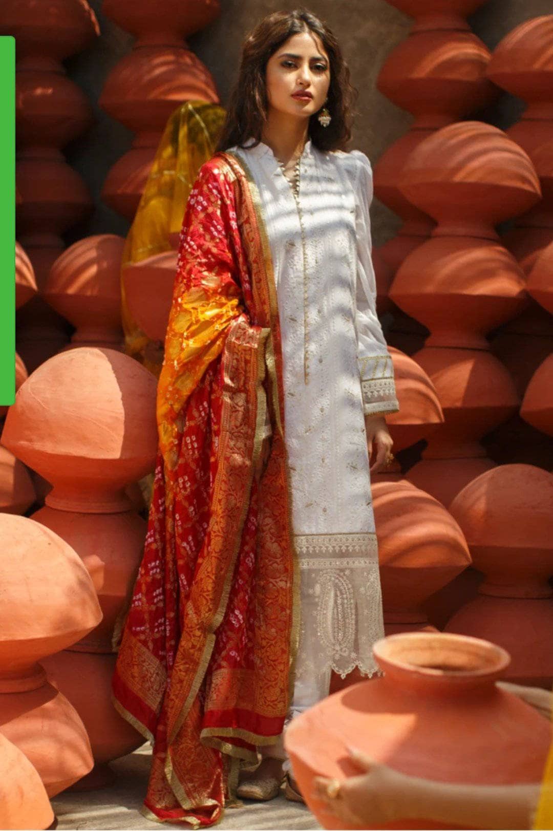 img_qalamkar_luxury_lawn_2021_awwal_boutique