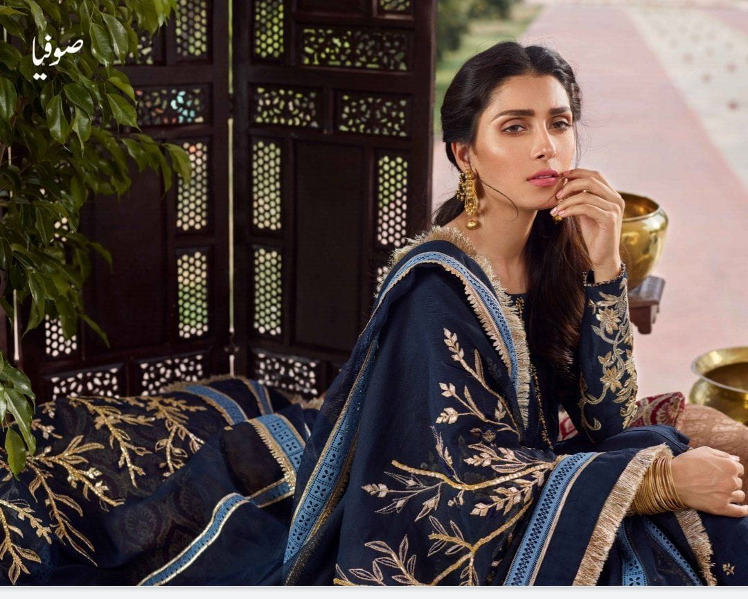 img_qalamkar_faiza_saqlain_chiffon_wedding_edition_awwal_boutique