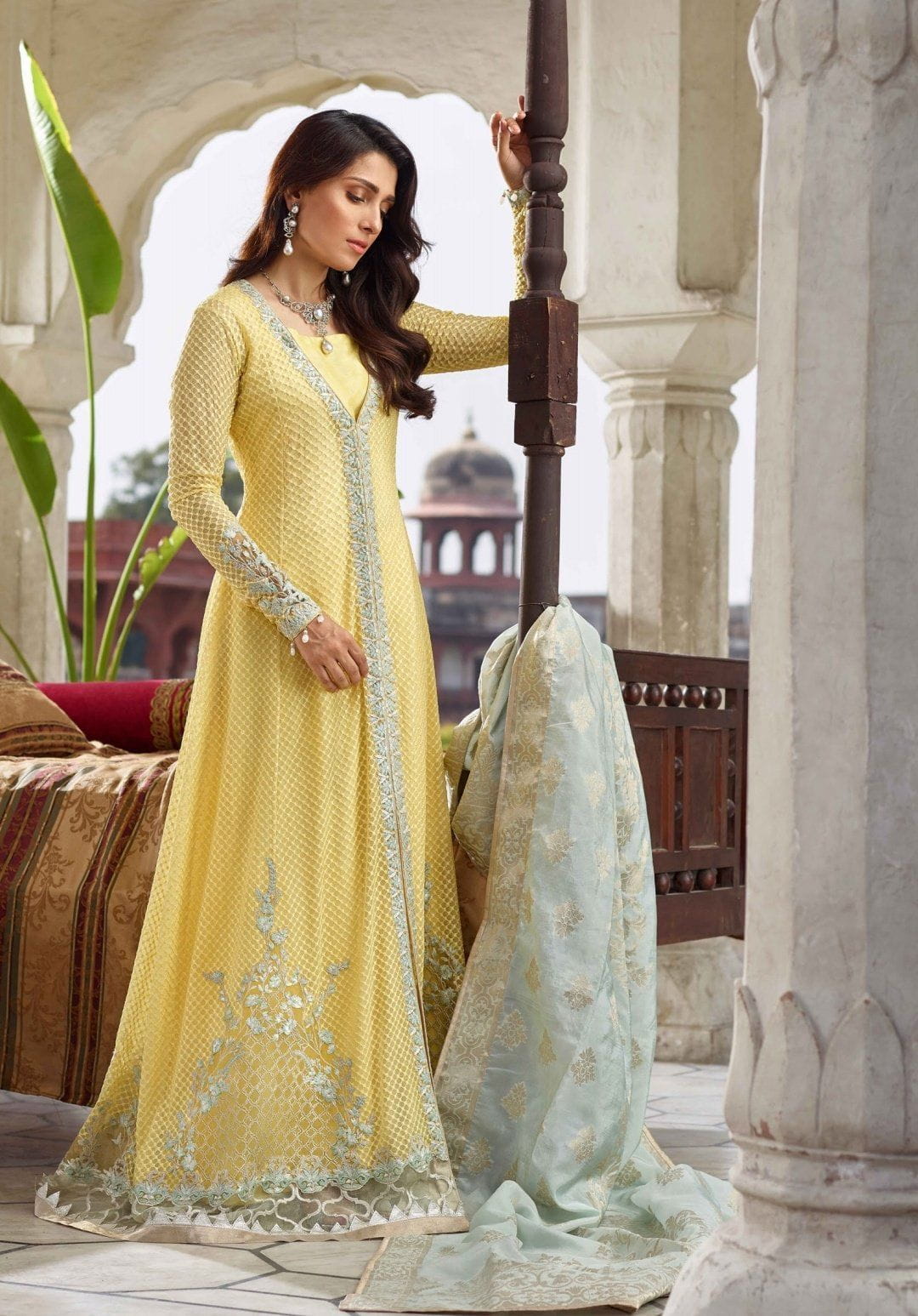 img_qalamkar_luxury_wedding_edition_awwal_boutique