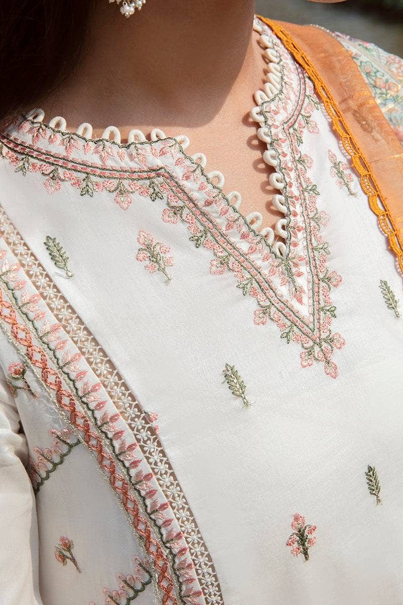 img_qalamkar_q_line_lawn_23_awwal_boutique