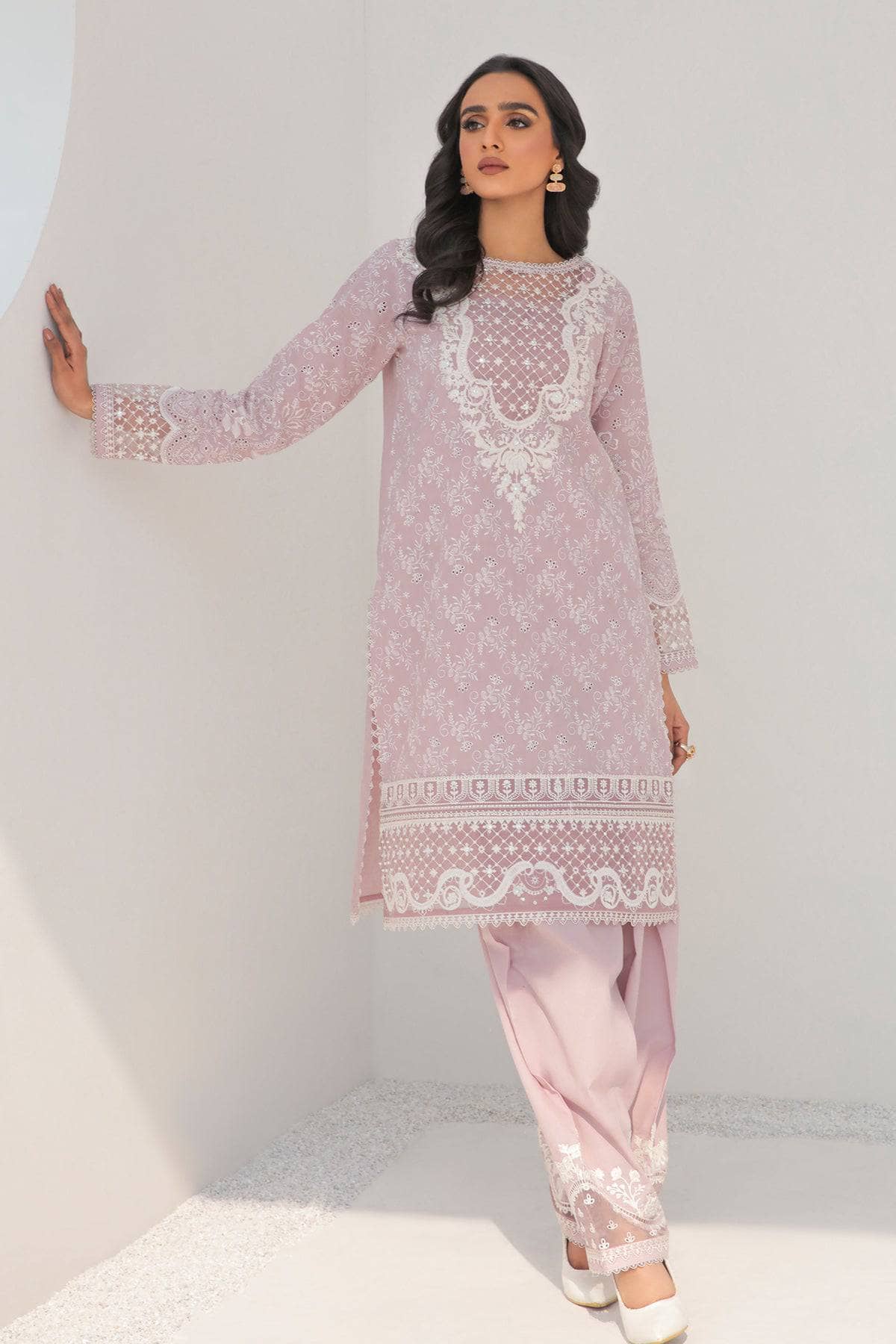 Restocked/Baroque Exclusives/Embroidered Jacquard Lawn UF-301
