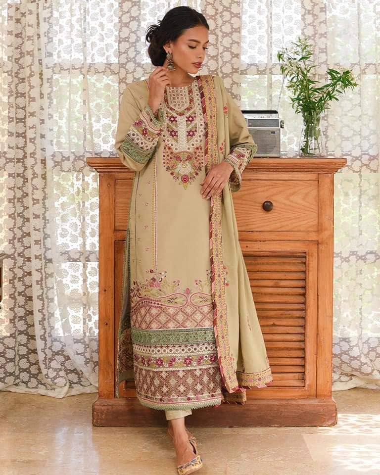 img_qalamkar_q_line_fall_winter_awwal_boutique