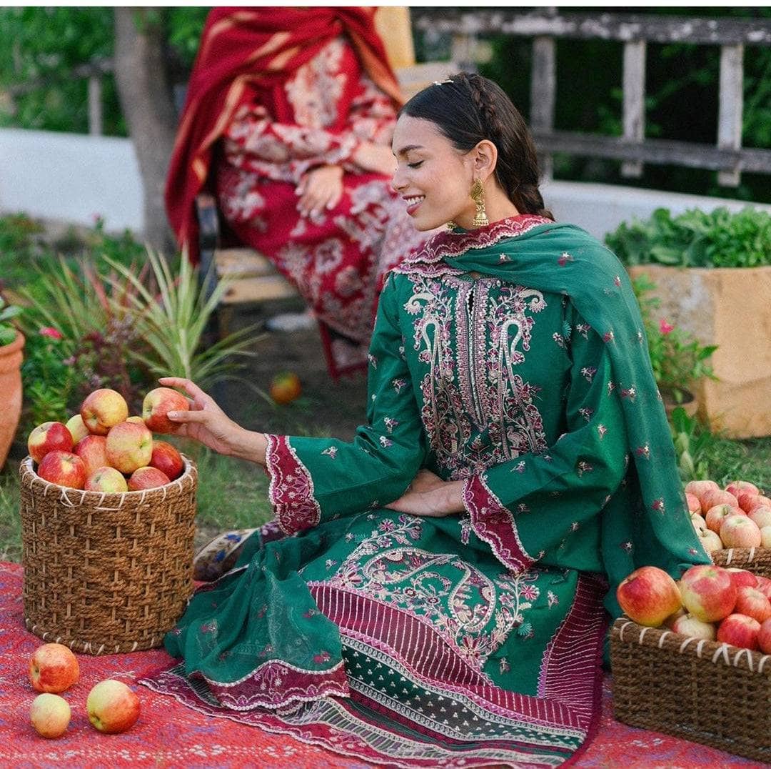 img_qalamkar_q_line_fall_winter_awwal_boutique